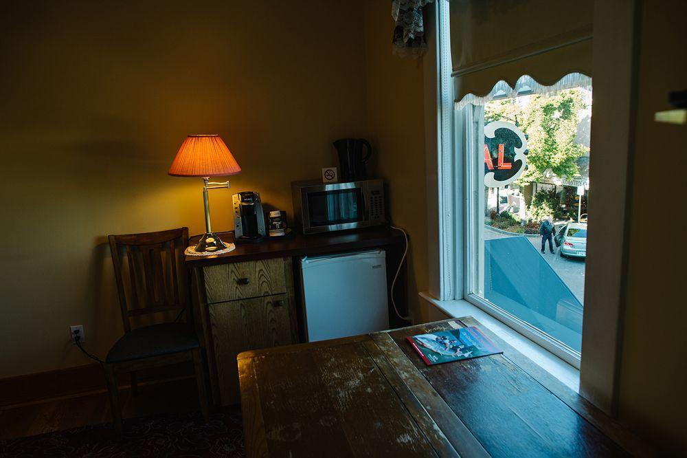 Royal Hotel 칠리왝 외부 사진