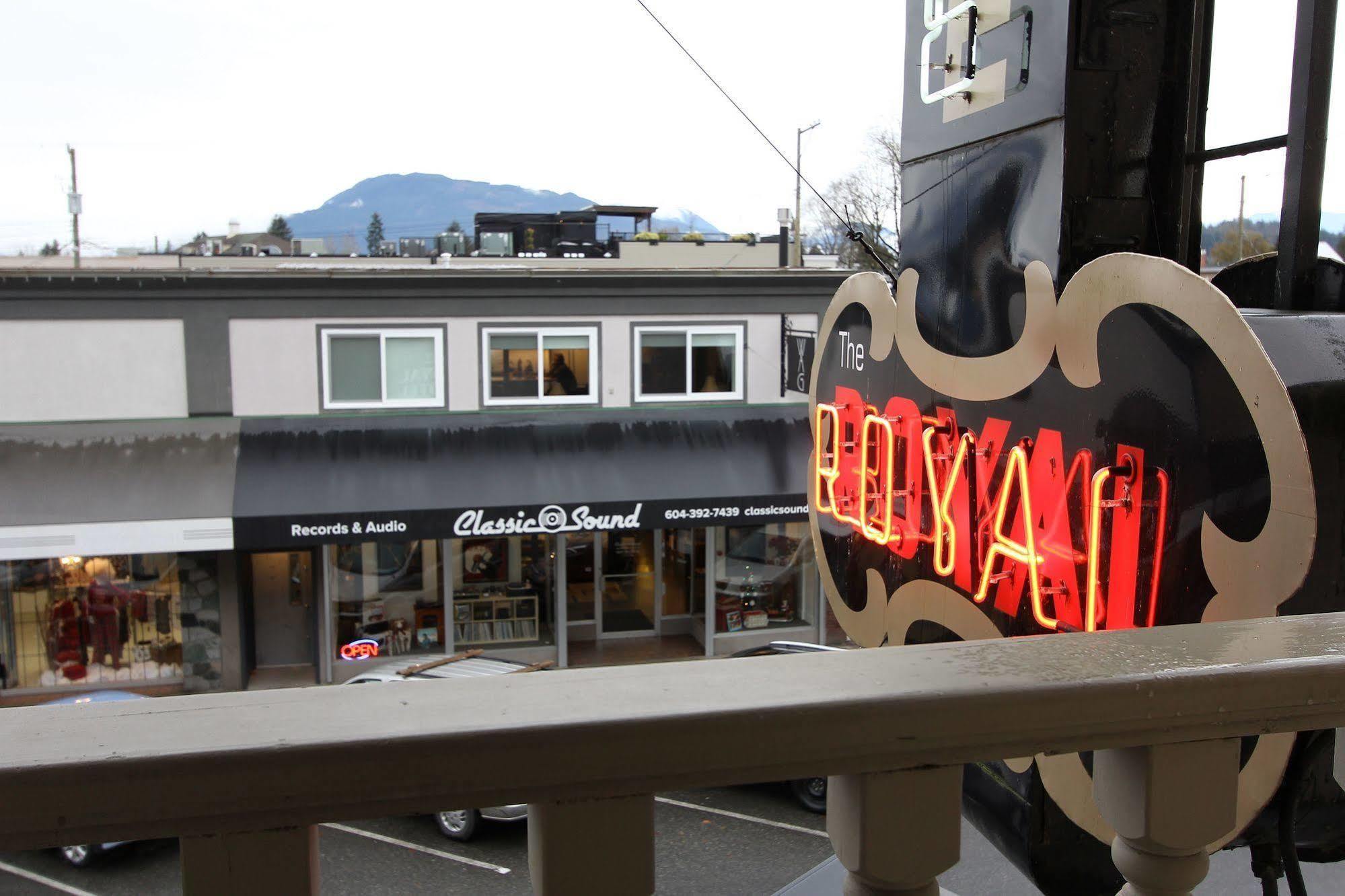 Royal Hotel 칠리왝 외부 사진
